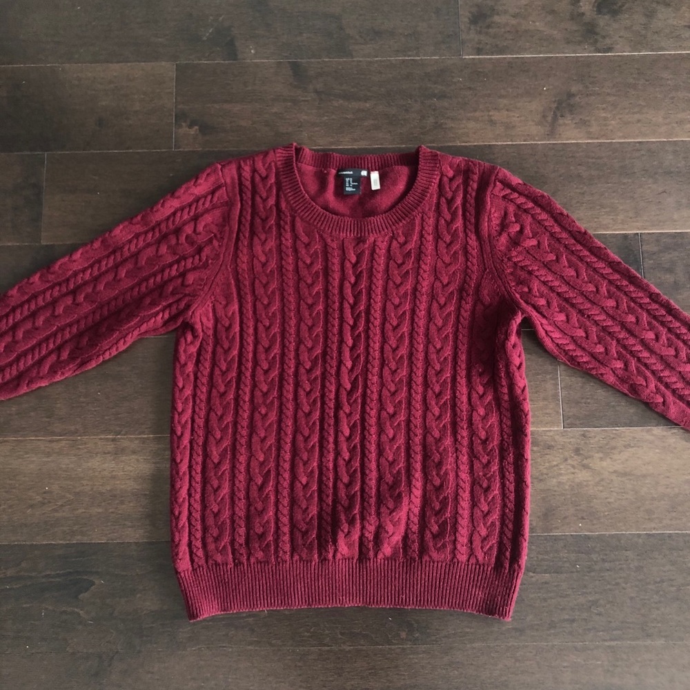 H&M deep burgandy knit sweater